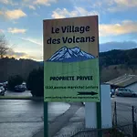 Duplex Renove Dans Prive Proche De Toutes Commodites Place De Parking Inclu La Bourboule