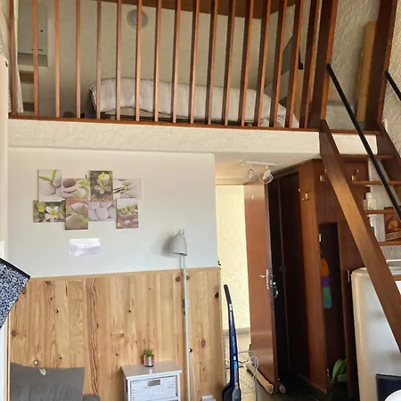 Duplex Rénové Dans Résidence Privé Proche De Toutes Commodités Place De Parking Inclu Apartamento *