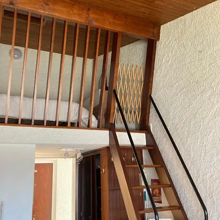 Duplex Renove Dans Prive Proche De Toutes Commodites Place De Parking Inclu 아파트 라루브불