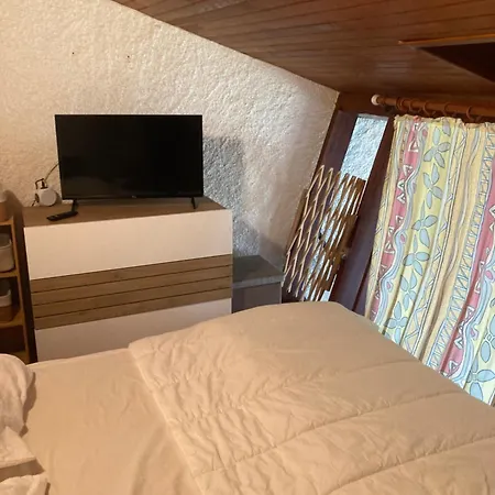 Apartamento Duplex Rénové Dans Résidence Privé Proche De Toutes Commodités Place De Parking Inclu