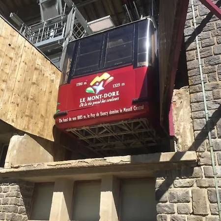Duplex Rénové Dans Résidence Privé Proche De Toutes Commodités Place De Parking Inclu La Bourboule