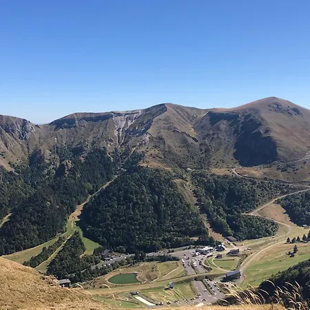 Duplex Renove Dans Prive Proche De Toutes Commodites Place De Parking Inclu 아파트