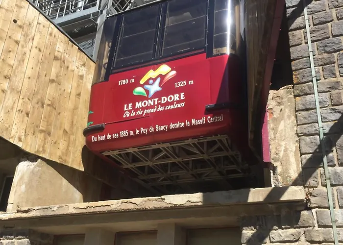 Duplex Renove Dans Prive Proche De Toutes Commodites Place De Parking Inclu 라루브불