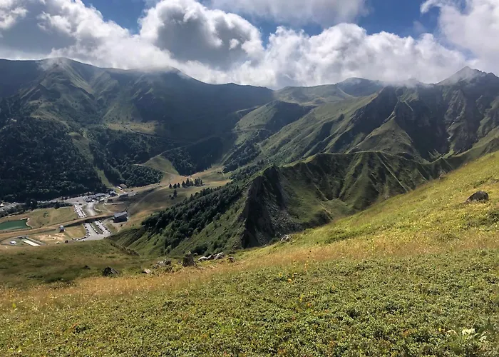 Duplex Renove Dans Prive Proche De Toutes Commodites Place De Parking Inclu 아파트 라루브불